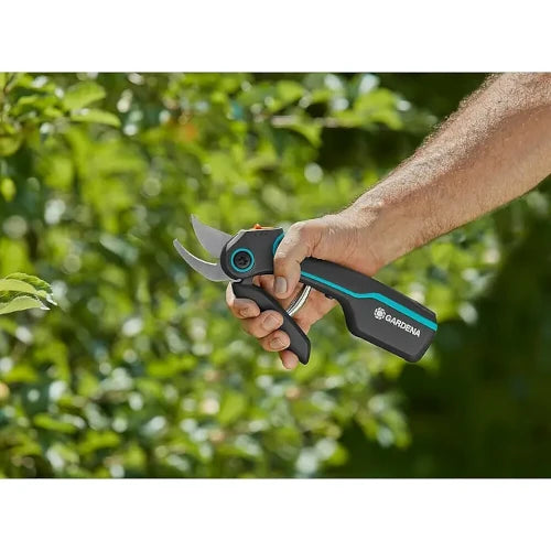 Gardena Akku Gartenschere AssistCut 25mm